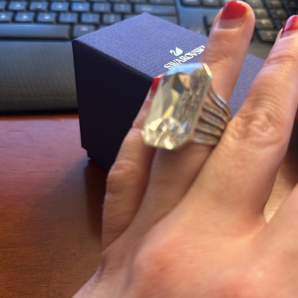 Swarovski ring - Picture 3 of 4